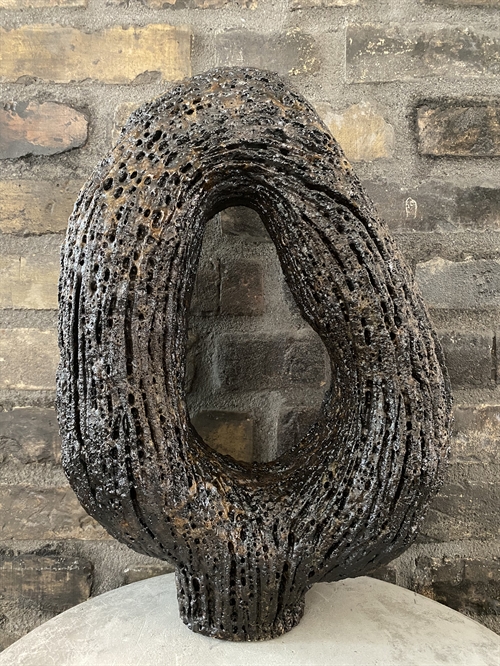 Keramik skulptur af Pernille Calundan
